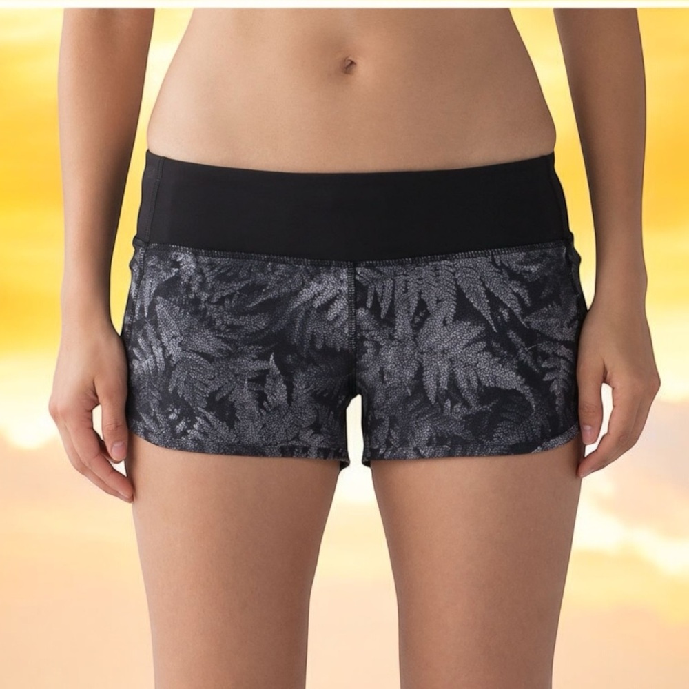Lululemon Speed Short (4-way Stretch 2.5") in Kindred Spirit Black Multi Sz 4